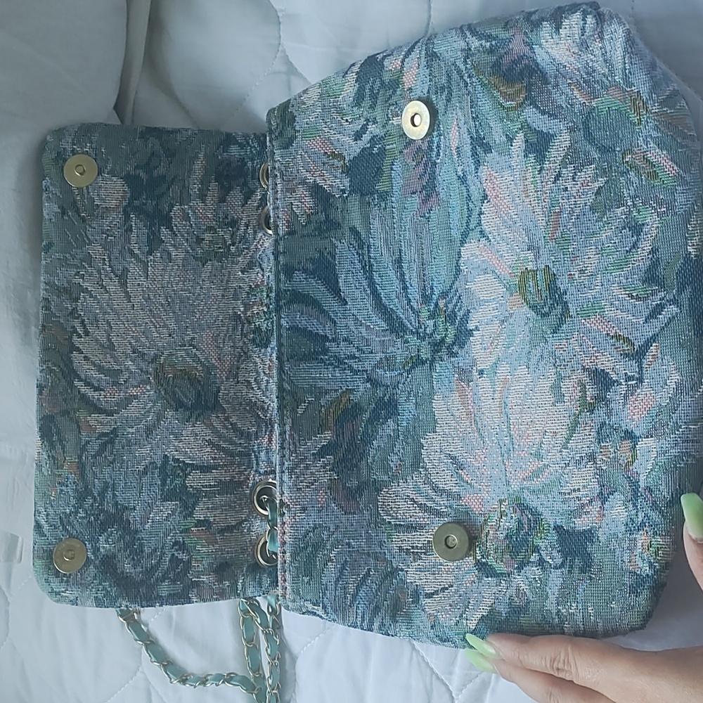 Floral Chain Purse